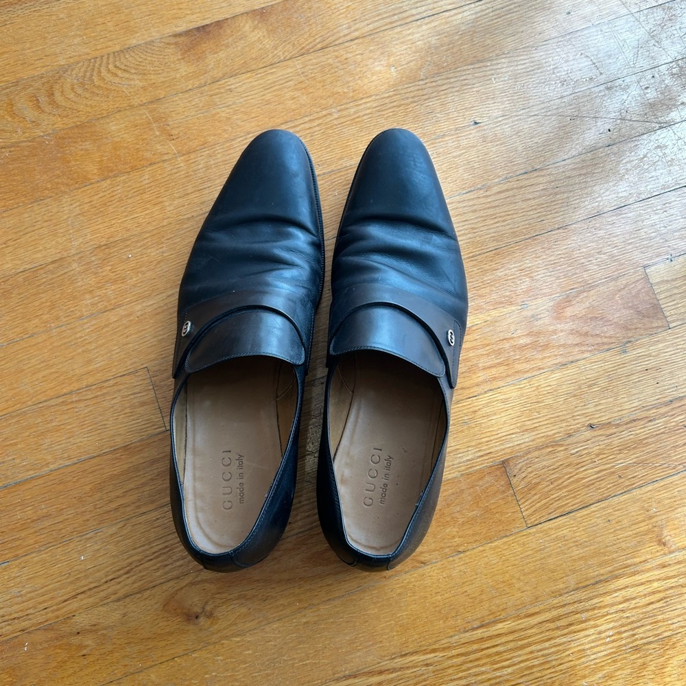 Gucci Men's Elegant Black Slip-On Loafers size 9.5 Gucci size